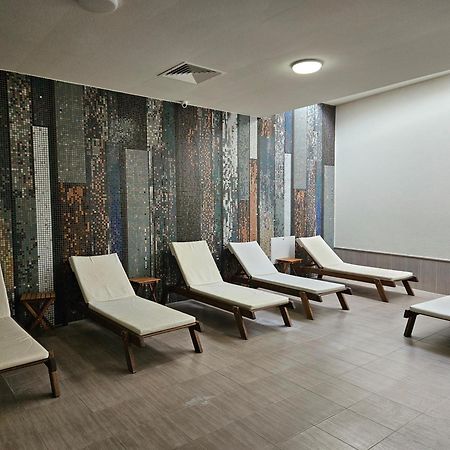 Hotel Alisa Pavel Banya Esterno foto