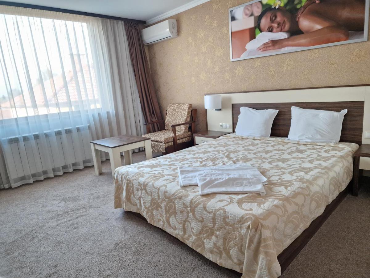 Hotel Alisa Pavel Banya Esterno foto