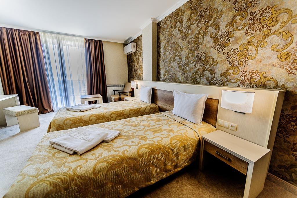 Hotel Alisa Pavel Banya Esterno foto